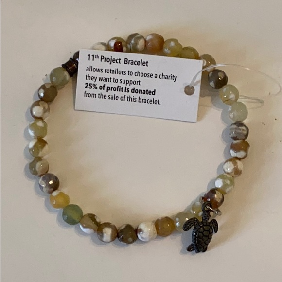 Chavez for Charity Turtle charm bracelet. - Picture 3 of 3